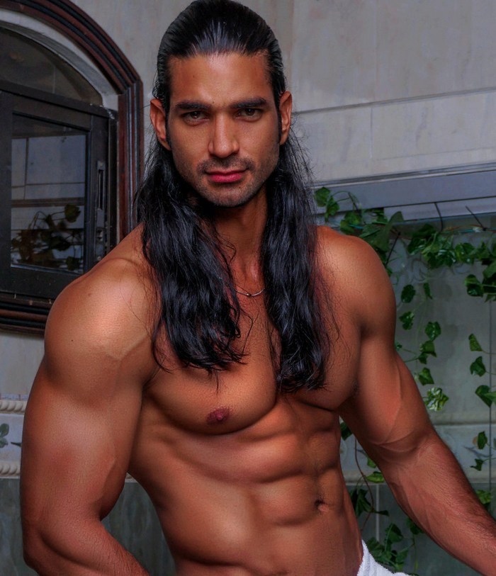 Sebasstian Toro Flirt4Free Male Webcam Model Muscle Hunk