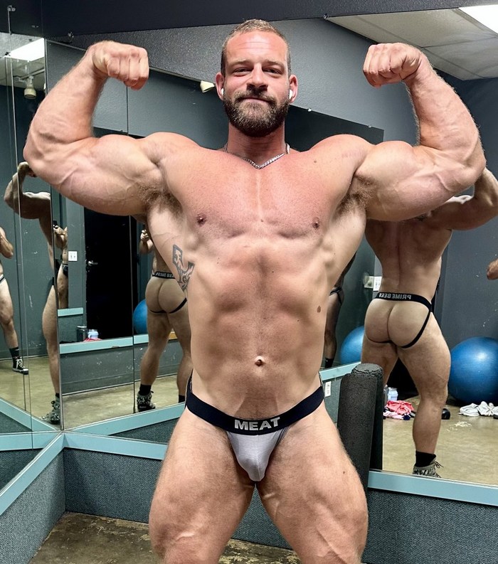 Chase Carlson Gay Porn Star Bodybuilder Muscle Hunk 