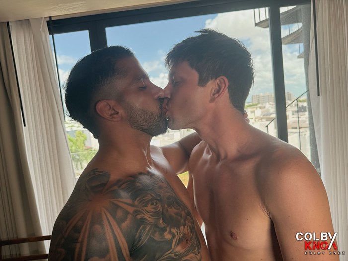 Jesus Octavio Gay Porn Mickey Knox 