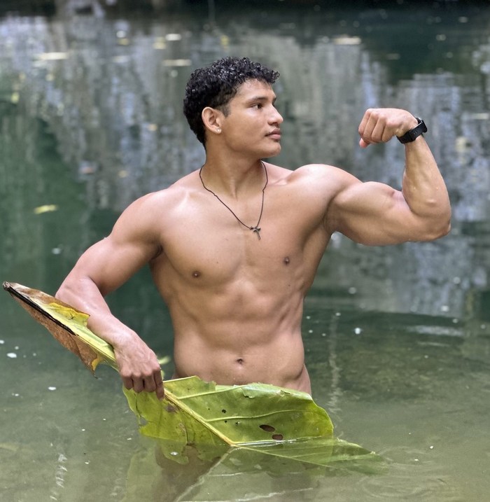 Niki Marti Flirt4Free Male Cam Model Muscle Hunk 