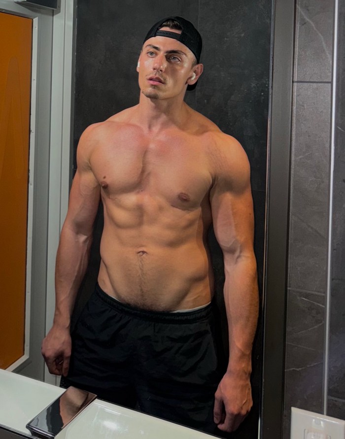 Nikolai Lazaro Tyler Myers Gay Porn Star Muscle Hunk 
