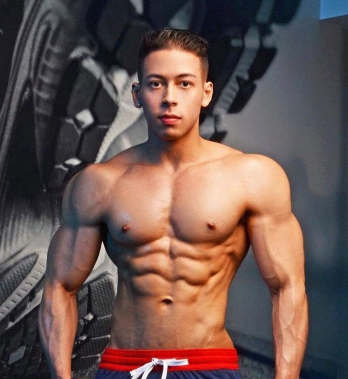 Christopher Wells Flirt4Free Male Model Muscle Hunk