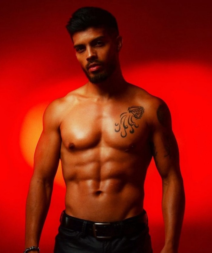 Dann Saenz Flirt4Free Male Webcam Mode Muscle Stud