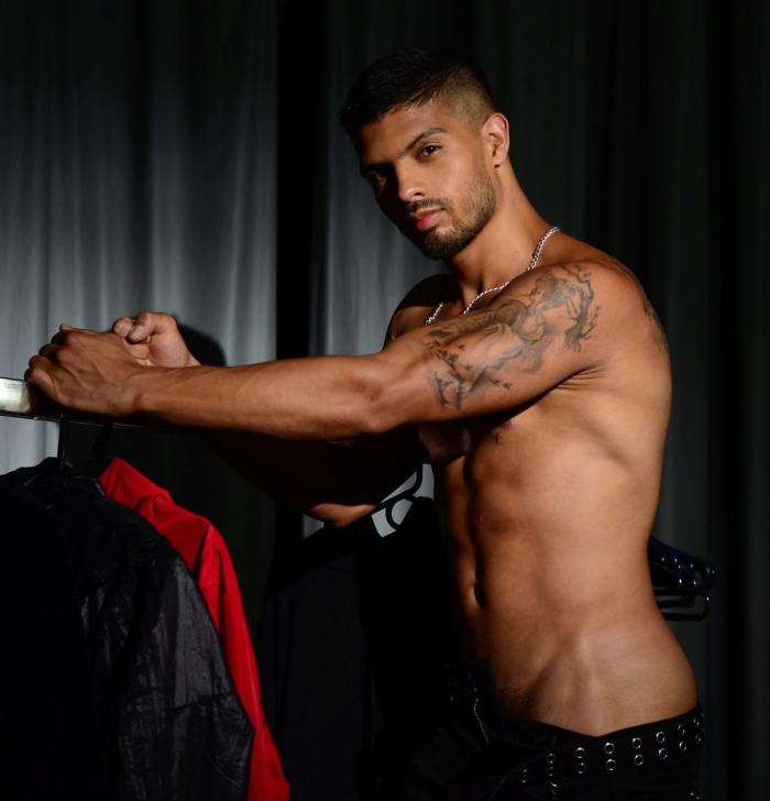 Dann Saenz Flirt4Free Male Webcam Mode Muscle Stud