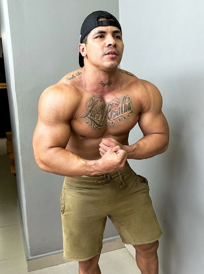 Fabian Arango Flirt4Free Male Webcam Model Muscle Hunk 