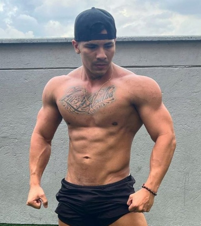 Fabian Arango Flirt4Free Male Webcam Model Muscle Hunk 