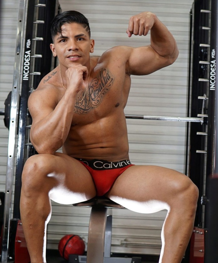 Fabian Arango Flirt4Free Male Webcam Model Muscle Hunk 