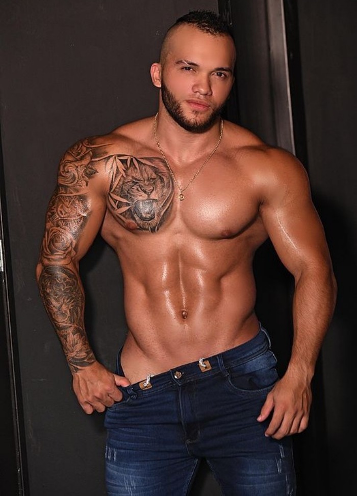 Andrew Holden Flirt4Free Male Model Naked Muscle Hunk 