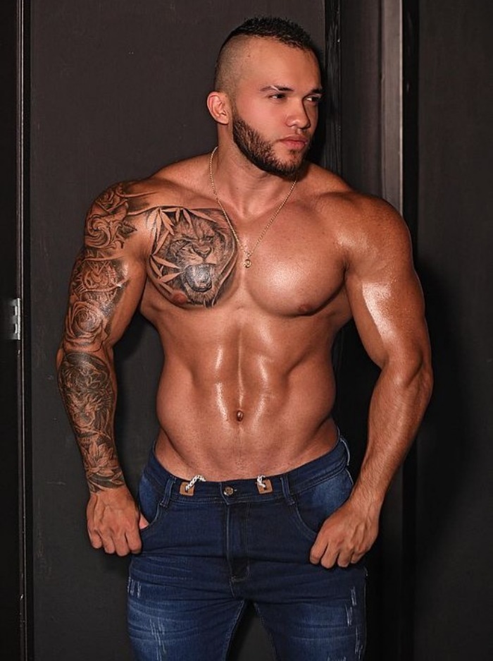 Andrew Holden Flirt4Free Male Model Naked Muscle Hunk 
