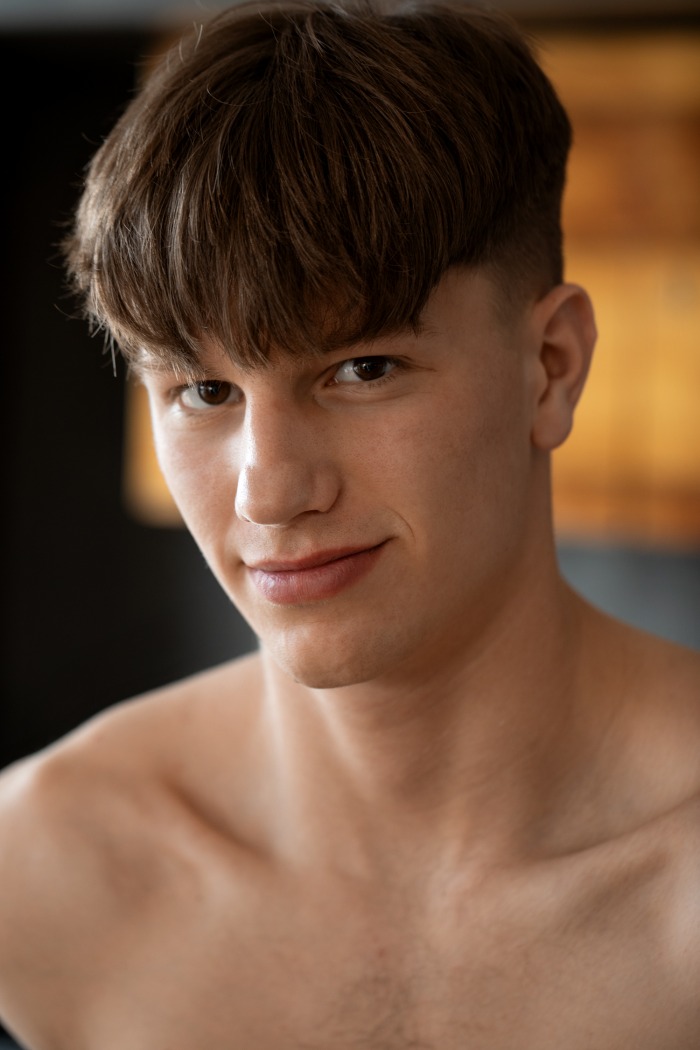Gary Thomson BelAmi Gay Porn Twink