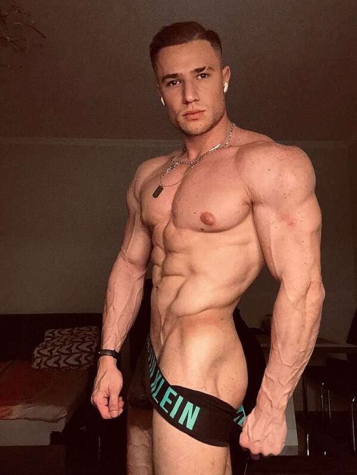 Alex Romanoff Flirt4Free Male Model Muscle Hunk 