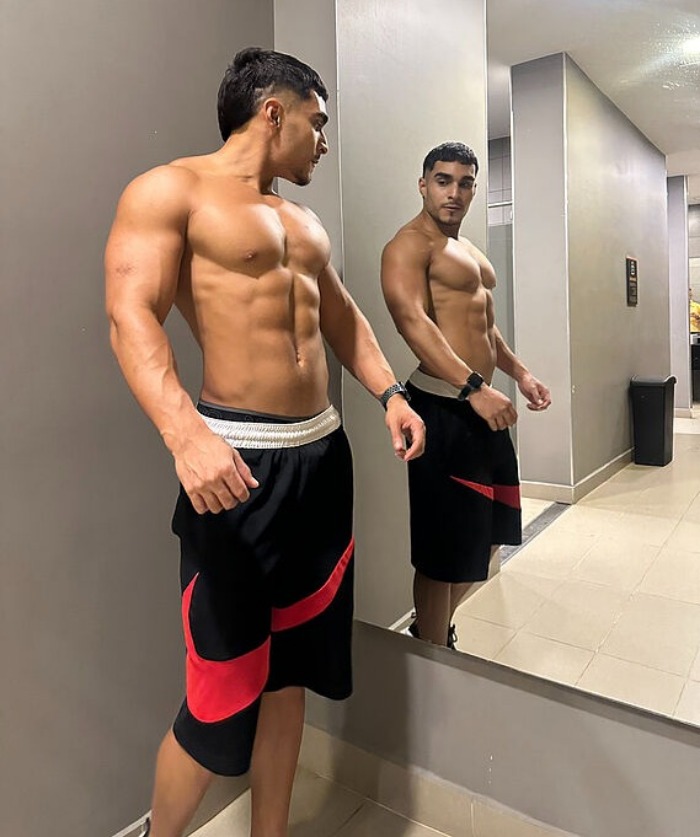 Mateo Zar Flirt4Free
