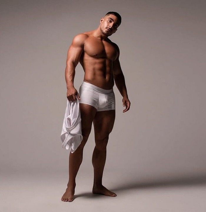 Mateo Zar Flirt4Free