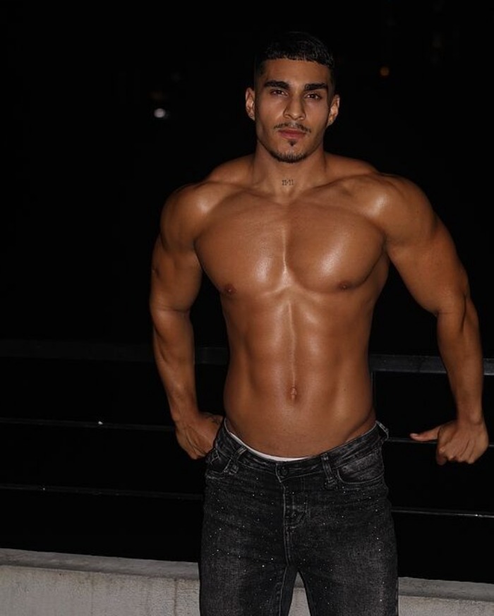 Mateo Zar Flirt4Free