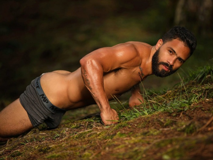 Leo Diaz Flir4Free Male Model