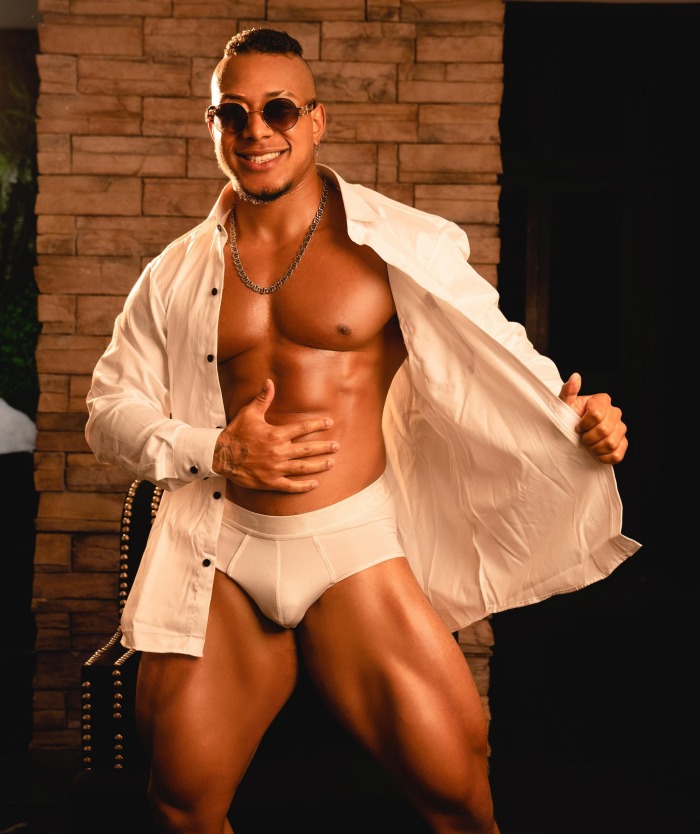 Travis Lenox Flirt4Free Chaturbate Bodybuilder Muscle Hunk 