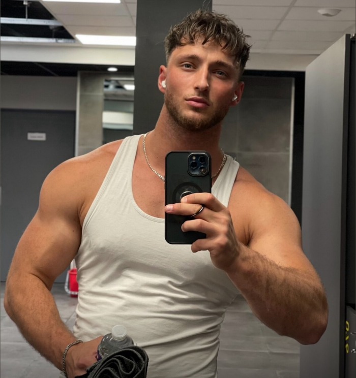 Apollo Vlad OnlyFans Male Model Muscle Hunk