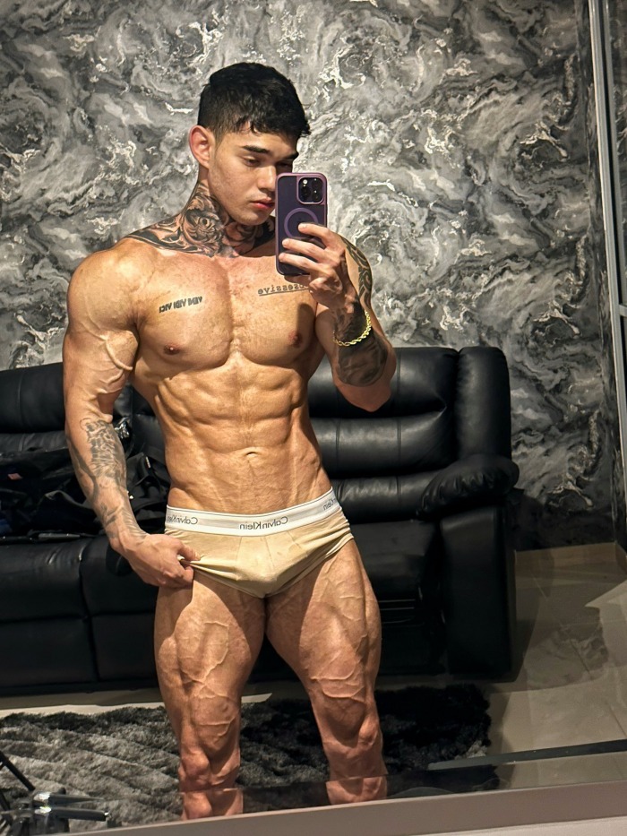 Justin Clark Flirt4Free Chaturbate Webcam Model Muscle Hunk 