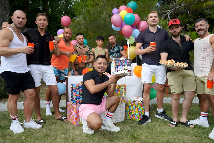 FRENCH FRIENDS 2 Gay Porn