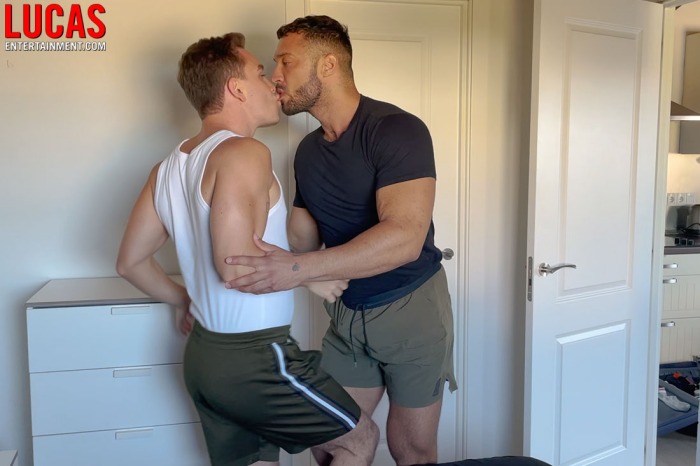 Nik Fros Gay Porn Dean Menace 