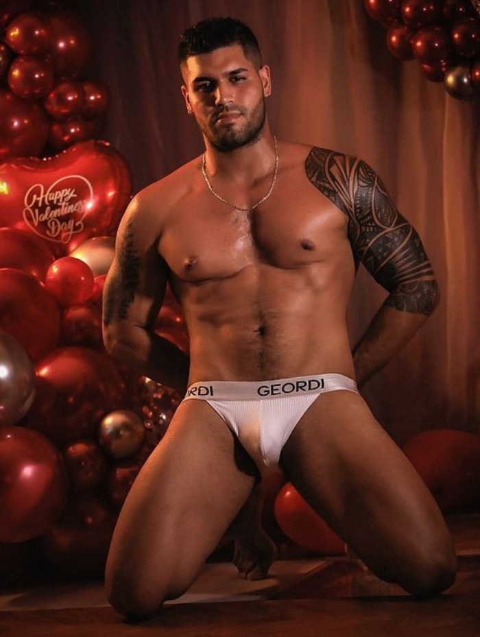 Samir Hazard Flirt4Free Male Model Shirtless Muscle Hunk