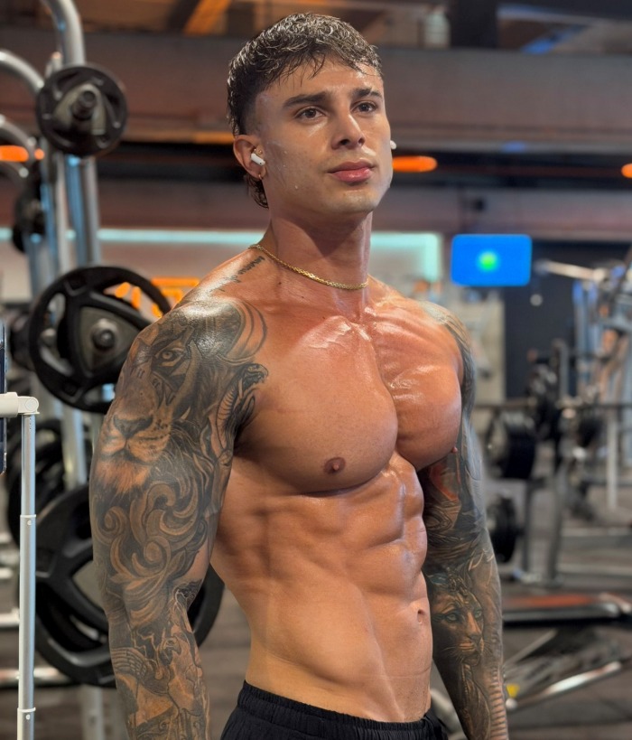 Belami Colton Flirt4Free Male Model Webcam Hunk