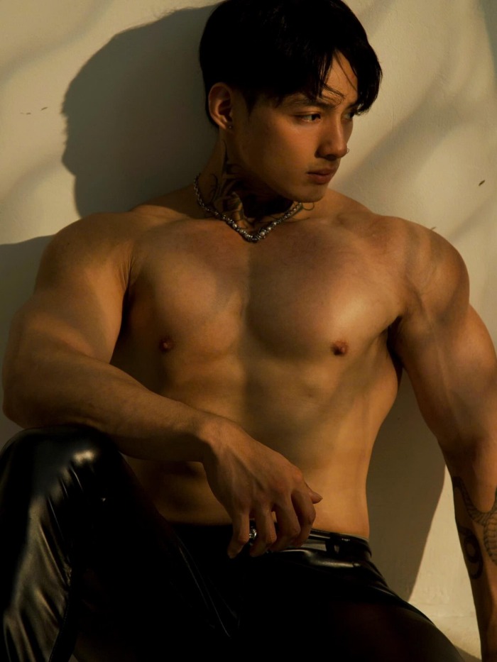 Bevis Tran Gay Porn Star Asian Muscle Hunk 