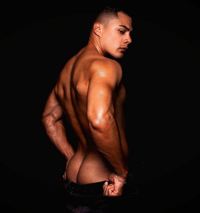 Erick Brando Flirt4Free Muscle Hunk Latino Stud