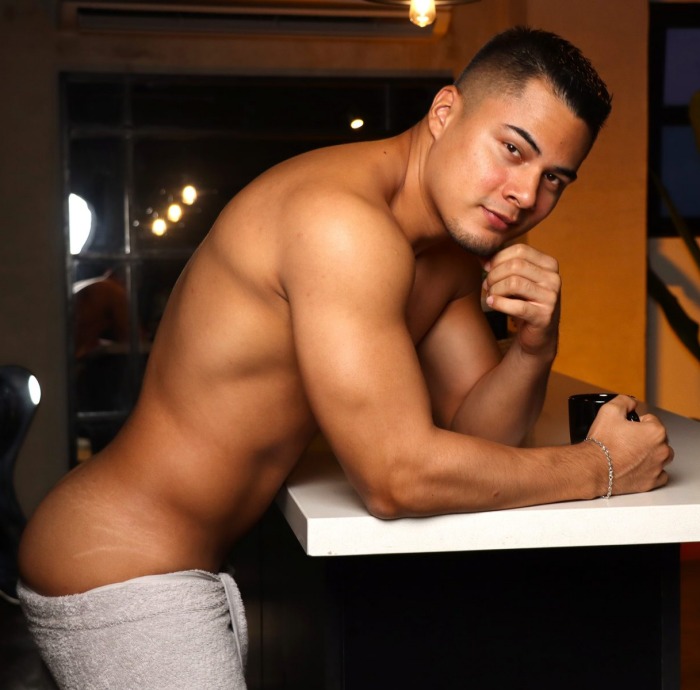 Erick Brando Flirt4Free Muscle Hunk Latino Stud