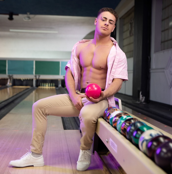Cole Black Gay Porn Star Muscle Hunk