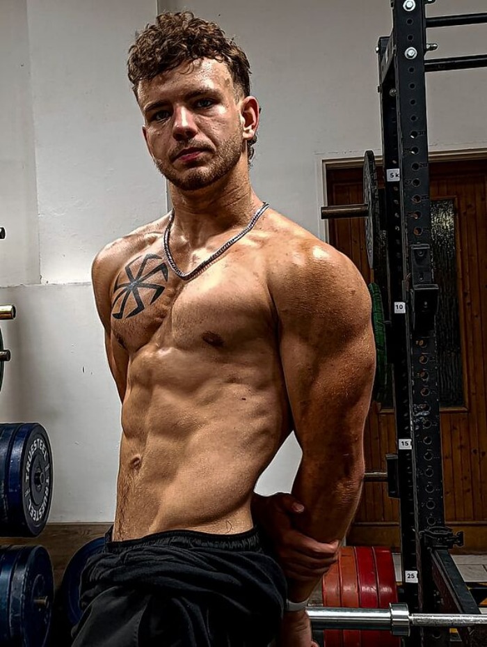 Mark Hammond Flirt4Free Muscular Male Model 